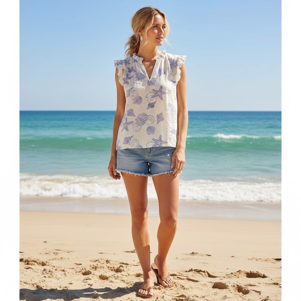 Tamara H seashell top white and blue, women’s size Large NWT